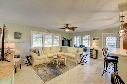 $185,000 - 2Br/2Ba -  for Sale in High Point Of Delray Beac, Delray Beach