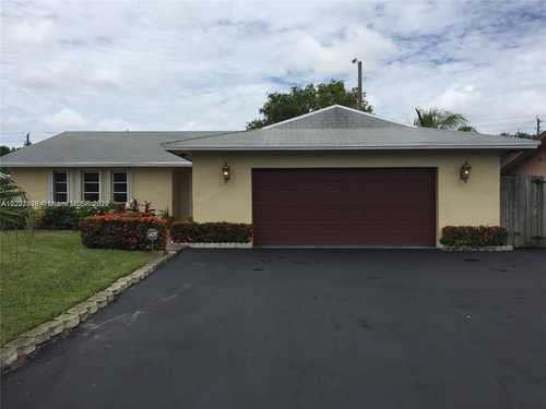 $549,900 - 3Br/2Ba -  for Sale in Palm-aire Village 2nd Sec, Fort Lauderdale