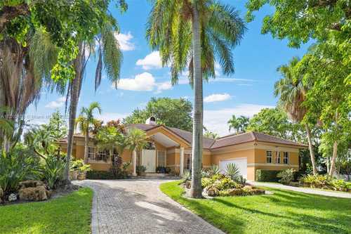 $4,750,000 - 6Br/5Ba -  for Sale in Cocoplum Sec 1, Coral Gables