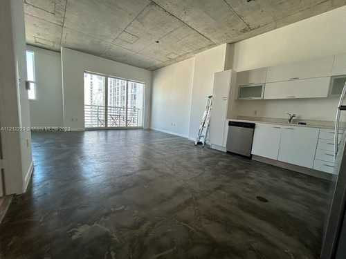 $369,000 - 1Br/1Ba -  for Sale in The Loft Downtown Ii Cond, Miami
