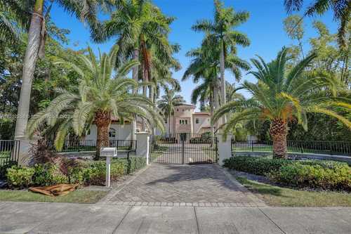 $5,900,000 - 7Br/7Ba -  for Sale in Helms Country Estates Add, Pinecrest