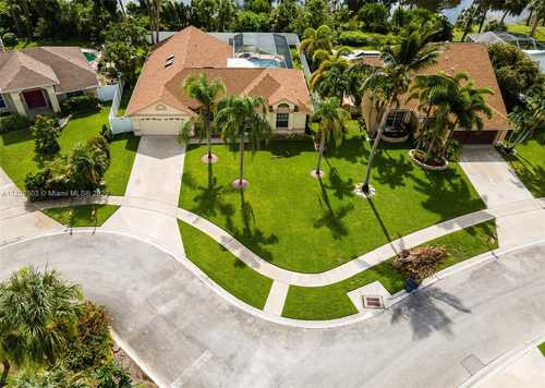 $649,000 - 4Br/2Ba -  for Sale in Woods Walk 3, Lake Worth