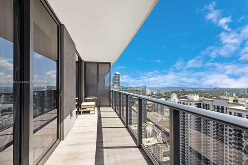 $590,000 - 1Br/1Ba -  for Sale in Brickell Heights East Con, Miami