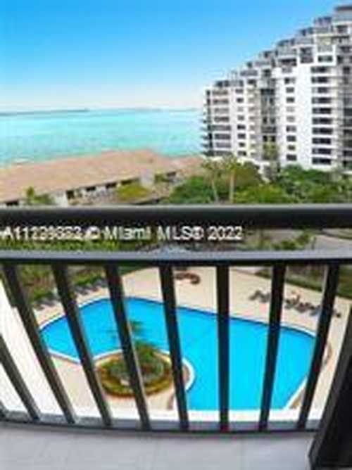 $380,000 - 1Br/2Ba -  for Sale in Brickell Key Ii Condo, Miami