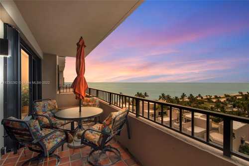 $1,450,000 - 2Br/2Ba -  for Sale in Key Colony No 1, Key Biscayne