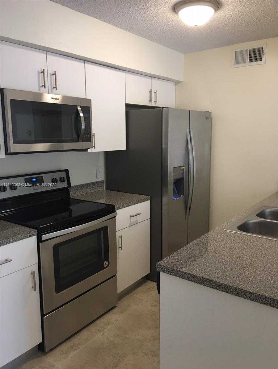 View Fort Myers, FL 33919 condo