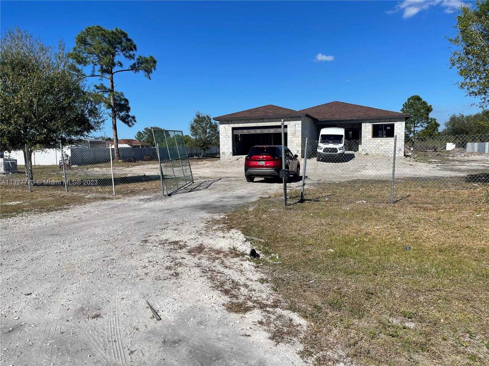 View Clewiston, FL 33440 house