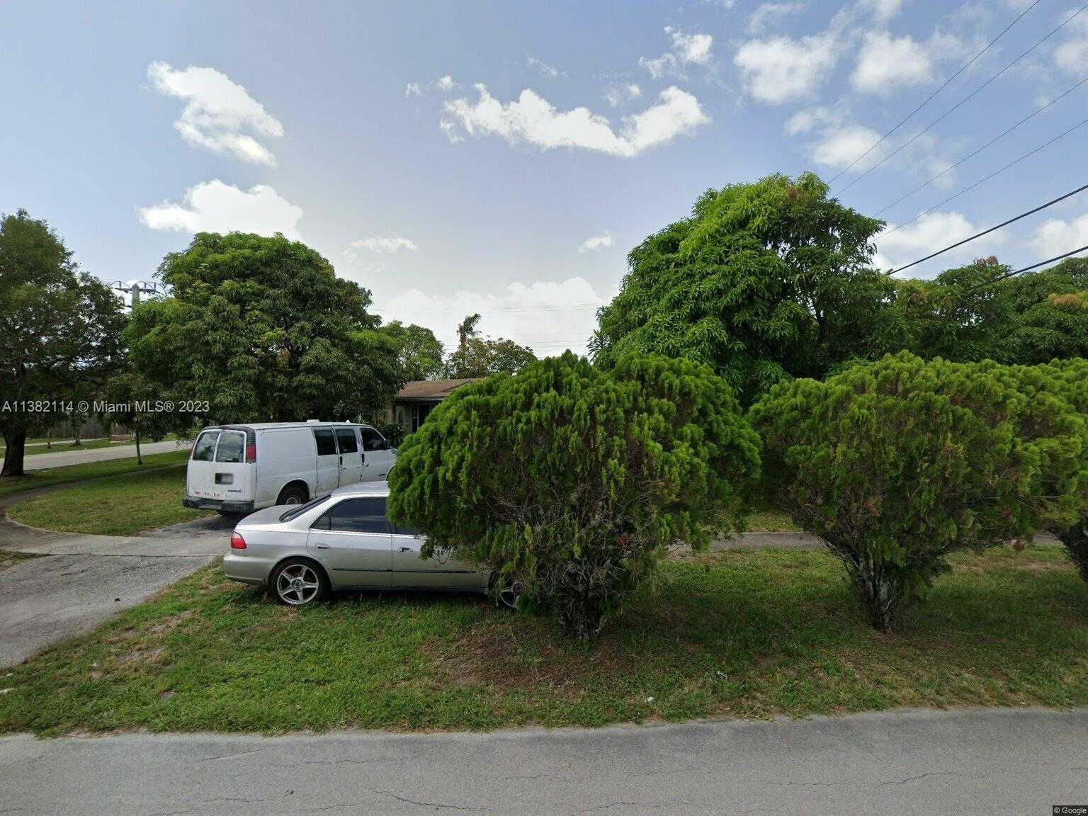 View Lauderhill, FL 33313 house