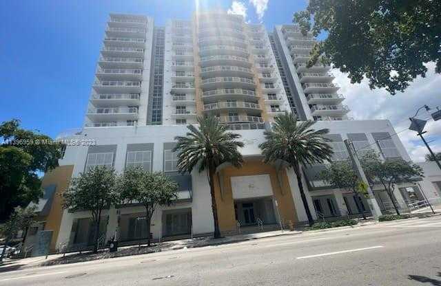 View Miami, FL 33130 property