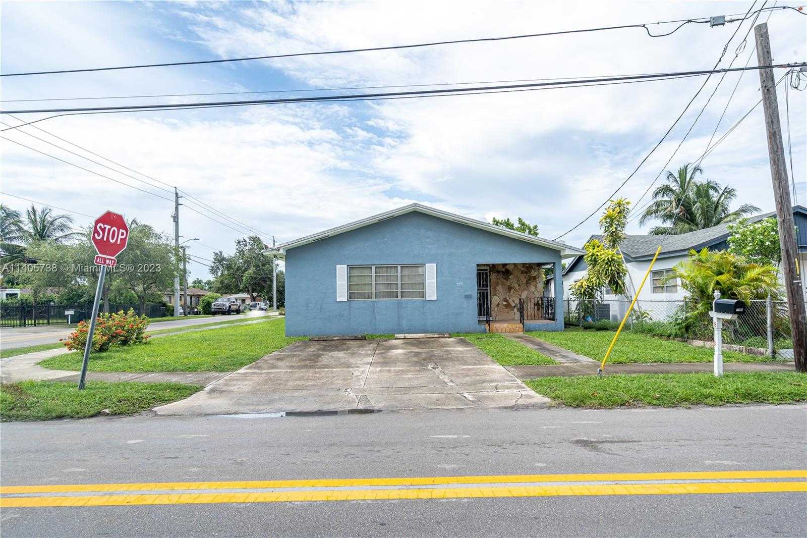 View Miami, FL 33168 multi-family property