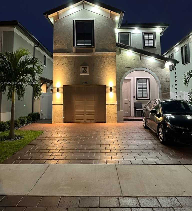 View Hialeah, FL 33018 house