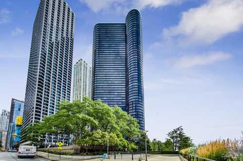 $749,000 - 3Br/3Ba -  for Sale in Chicago