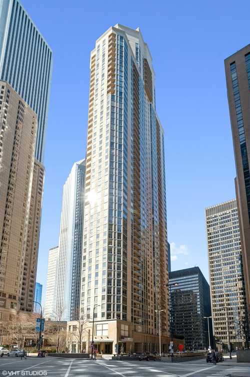 $288,000 - 1Br/1Ba -  for Sale in Chicago