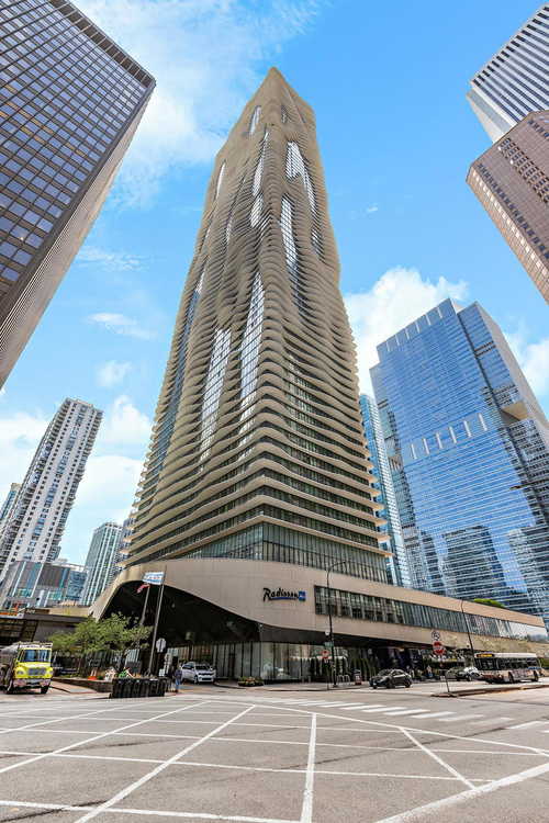 $1,230,000 - 2Br/3Ba -  for Sale in Chicago