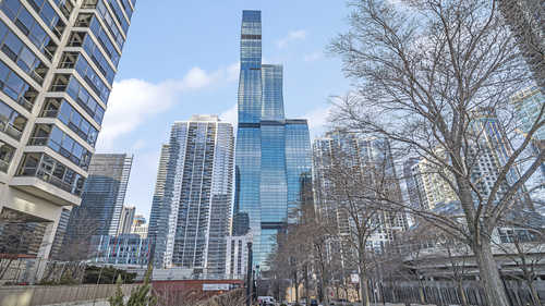 $4,400,000 - 4Br/4Ba -  for Sale in Chicago