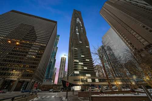 $799,000 - 2Br/2Ba -  for Sale in Chicago