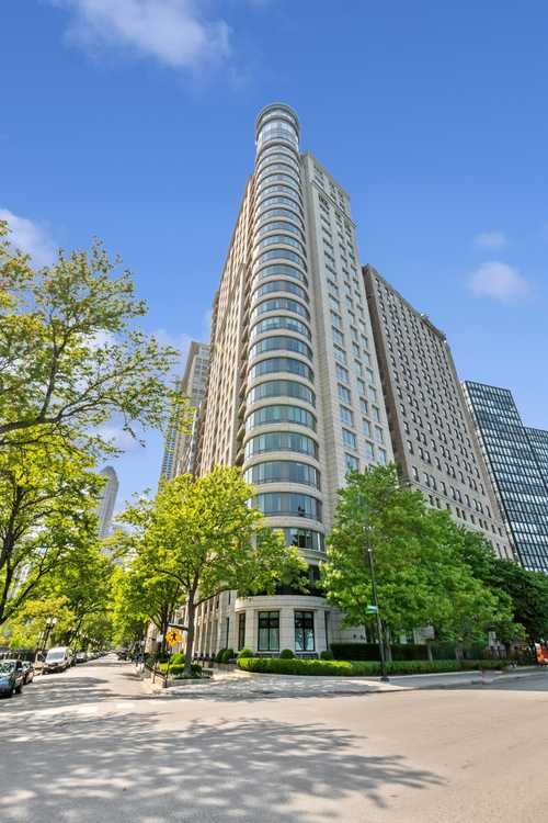 $3,375,000 - 4Br/4Ba -  for Sale in Chicago