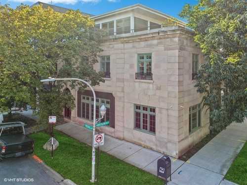 $3,999,999 - 5Br/7Ba -  for Sale in Chicago