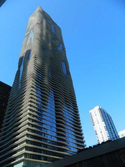 $1,050,000 - 3Br/3Ba -  for Sale in Chicago