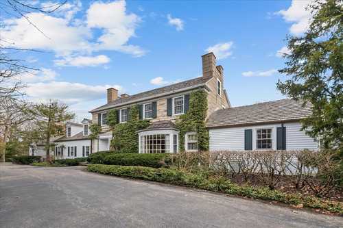 $2,895,000 - 6Br/6Ba -  for Sale in Lake Forest