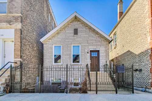 $550,000 - 2Br/3Ba -  for Sale in Chicago