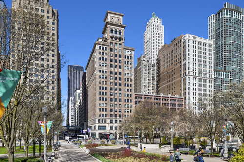 $325,000 - 1Br/1Ba -  for Sale in Chicago