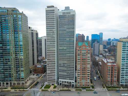$725,000 - 3Br/3Ba -  for Sale in Chicago