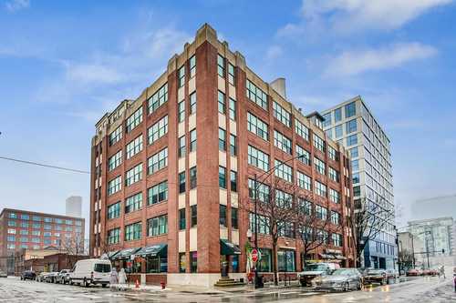 $1,469,000 - 3Br/3Ba -  for Sale in Chicago