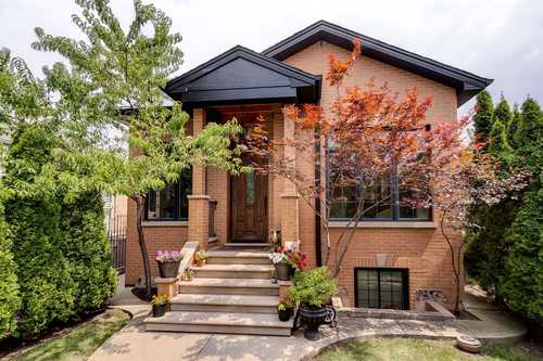 $850,000 - 4Br/4Ba -  for Sale in Chicago