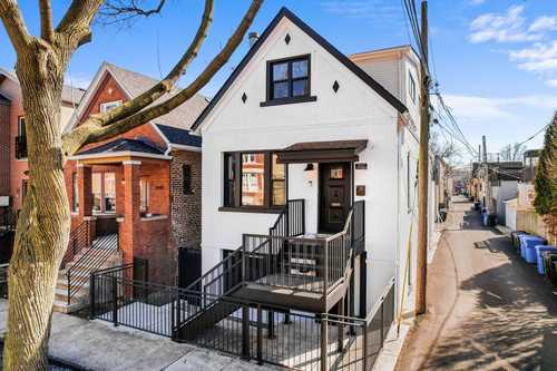 $1,200,000 - 3Br/4Ba -  for Sale in Chicago