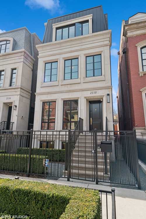 $4,175,000 - 6Br/5Ba -  for Sale in Chicago