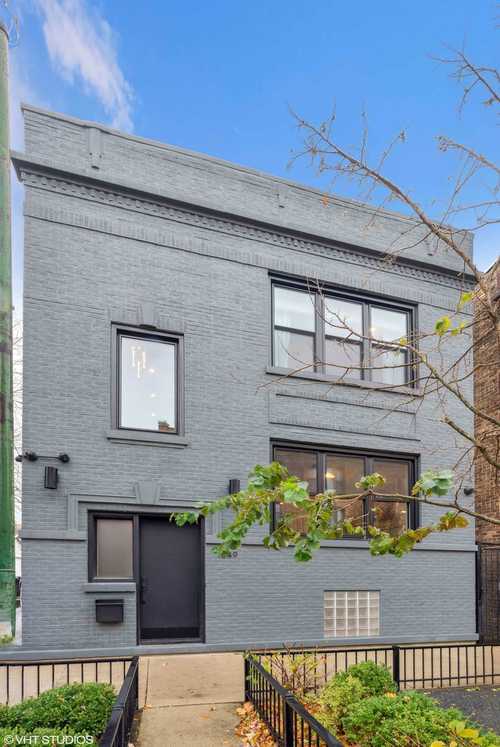 $950,000 - 3Br/4Ba -  for Sale in Chicago