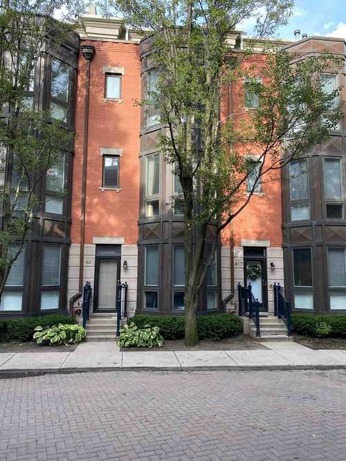 $1,015,000 - 4Br/3Ba -  for Sale in Kinzie Park, Chicago