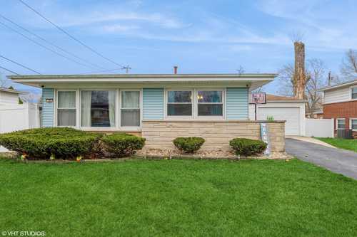 $235,000 - 3Br/2Ba -  for Sale in Chicago Heights