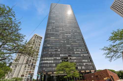 $184,900 - 1Br/1Ba -  for Sale in Park Tower, Chicago