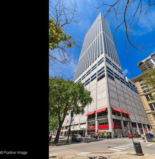 $1,758,000 - 3Br/3Ba -  for Sale in Chicago
