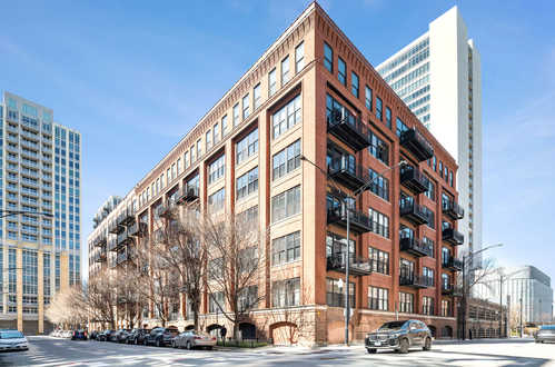 $515,000 - 2Br/2Ba -  for Sale in River North Commons, Chicago