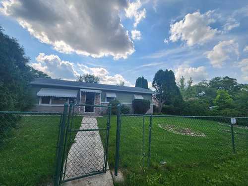 $280,000 - 3Br/2Ba -  for Sale in Oak Forest