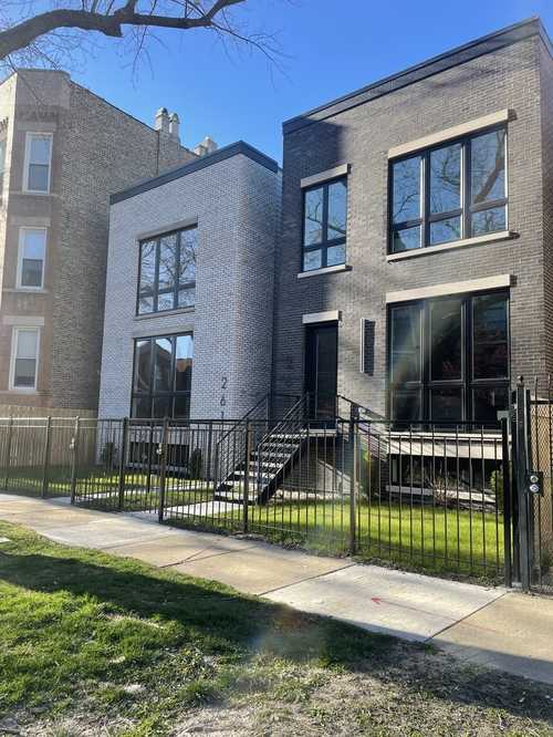 $948,000 - 3Br/4Ba -  for Sale in Chicago