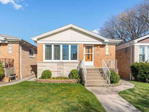 $449,900 - 3Br/2Ba -  for Sale in Chicago