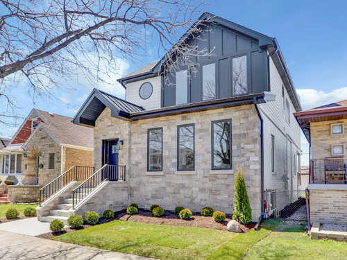 $790,000 - 4Br/4Ba -  for Sale in Chicago