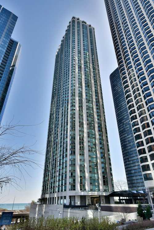 $430,000 - 2Br/2Ba -  for Sale in Chicago