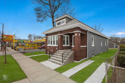 $315,000 - 5Br/3Ba -  for Sale in Chicago