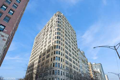 $389,900 - 2Br/1Ba -  for Sale in Chicago
