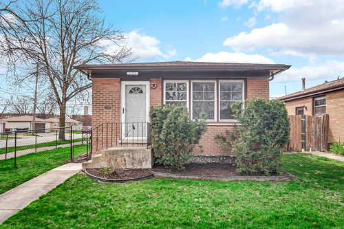 $269,500 - 3Br/1Ba -  for Sale in Chicago