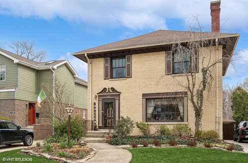 $624,900 - 4Br/3Ba -  for Sale in Chicago