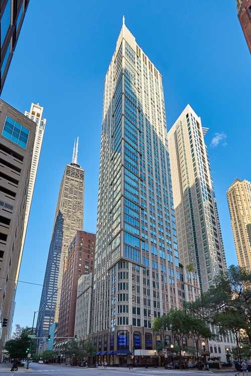 $1,095,000 - 3Br/3Ba -  for Sale in The Bristol, Chicago