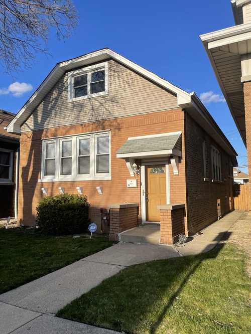 $469,999 - 3Br/2Ba -  for Sale in Chicago