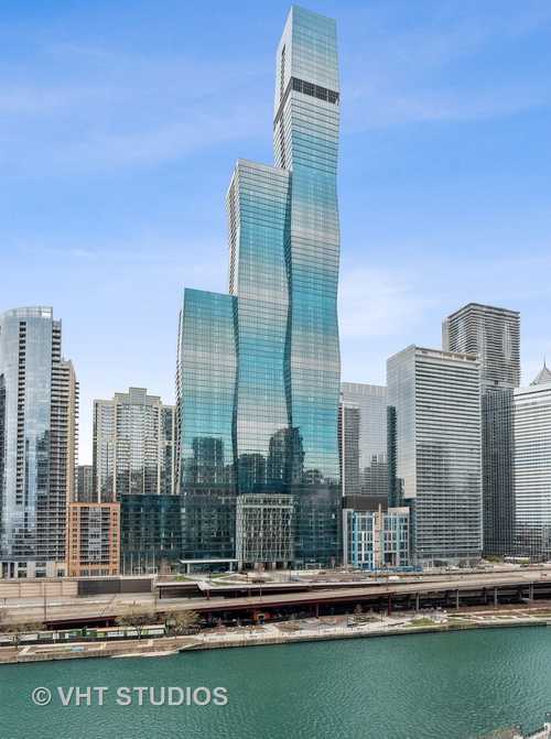 $7,995,000 - 4Br/5Ba -  for Sale in Chicago