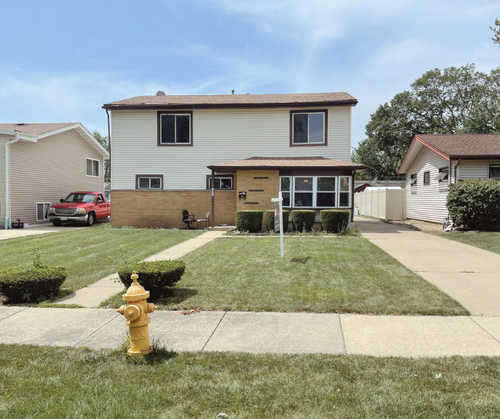 $379,000 - 5Br/2Ba -  for Sale in Addison